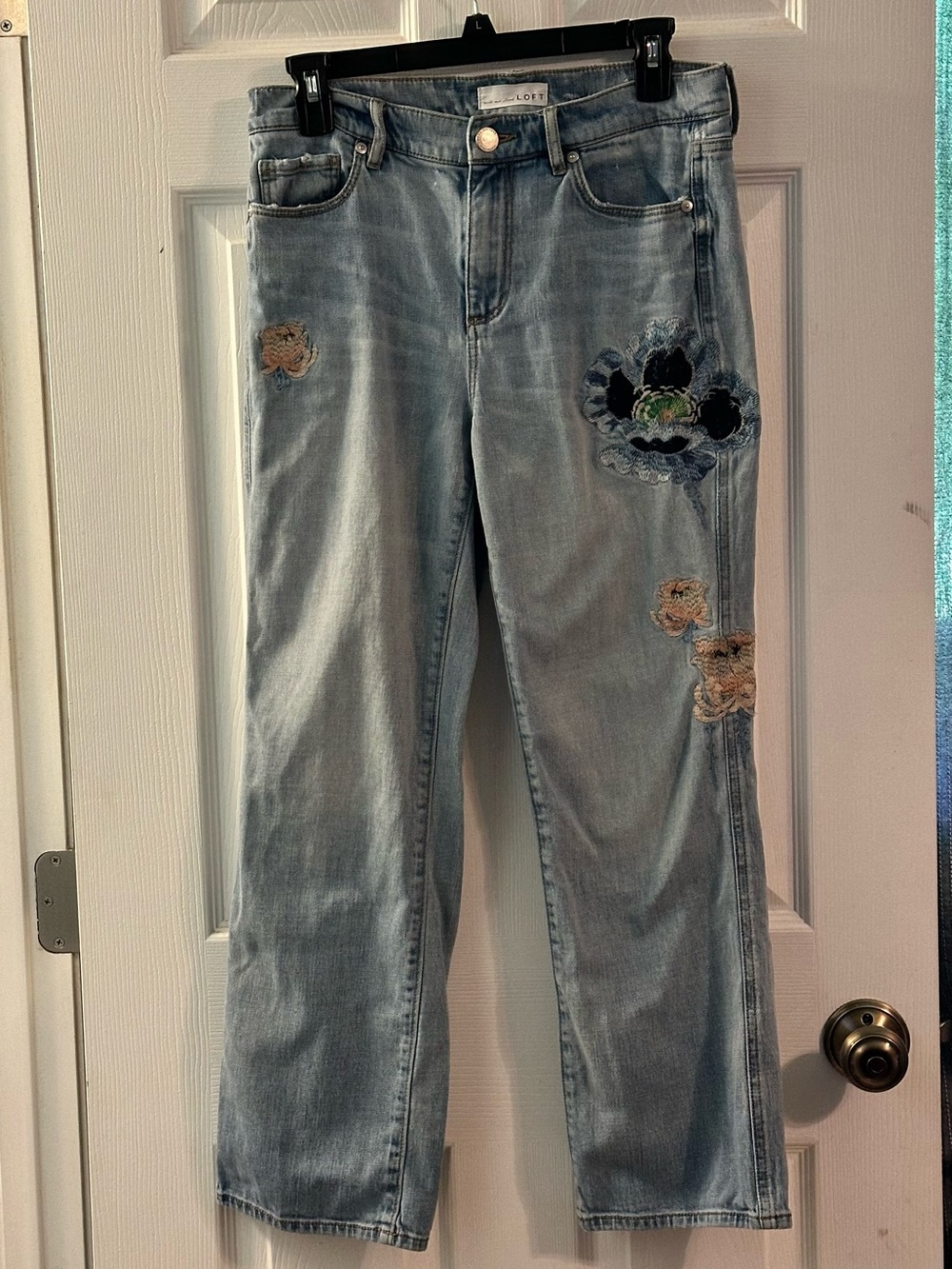 LOFT Light Wash Embroidered Ankle Straight Jeans - Size 27